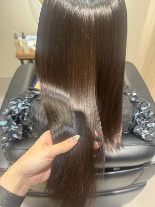 セミロング NAVY 橋本心 縮毛矯正のヘアスタイル