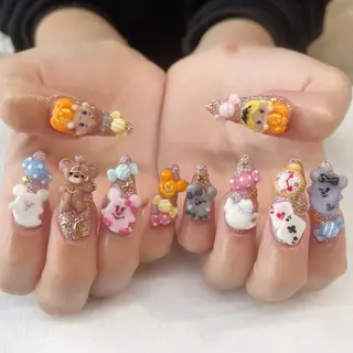 ネイル 💎🐰 saki. m 🐰💎のネイルデザイン