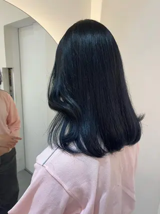 ミディアム カラー レイヤーカット 新宿🤍Maiのヘアスタイル