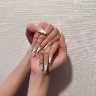 ネイル Luna Gladeのネイルデザイン