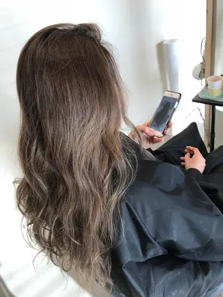 ロング カラー 大久保 隆蔵のヘアスタイル