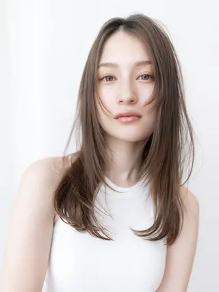 ミディアム カラー 🉐レイヤー/塩見 弘樹🉐渋谷のヘアスタイル