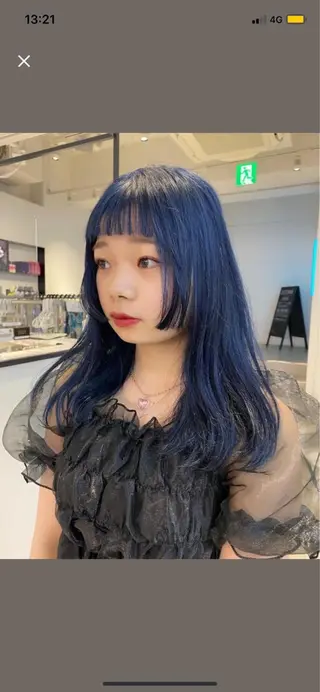 セミロング カラー 髪質改善 ネイル コトミ🐸のヘアスタイル