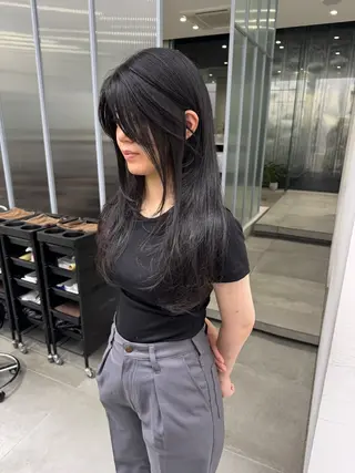 ロング ひかり／ベージュ ／似合わせカットのヘアスタイル