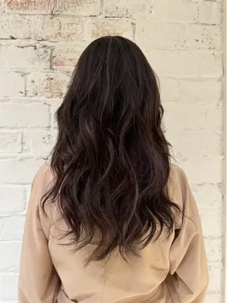 カラー 白石 恵美のヘアスタイル