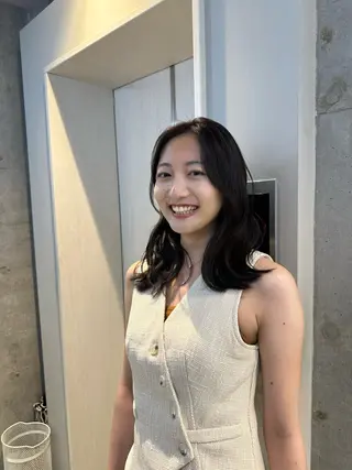 ミディアム カラー さとう あやかのヘアスタイル