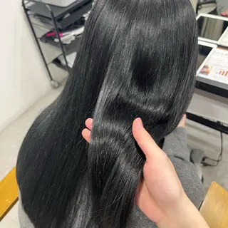 ロング omocha umiのヘアスタイル