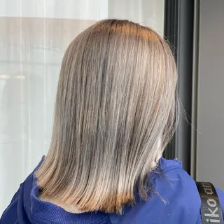 ミディアム ブリーチ毛矯正.髪質 改善.髪にドラマをのヘアスタイル