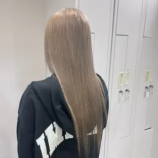 ロング カラー EMMA🤍 CIERA.心斎橋のヘアスタイル