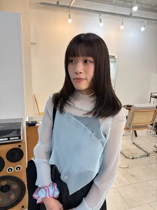ミディアム カラー eri kinjoのヘアスタイル