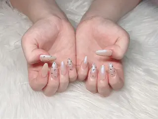 ネイル nail&eye Ariesのネイルデザイン
