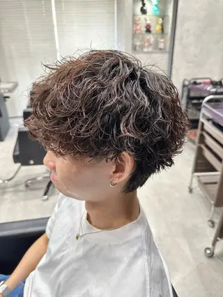 ショート パーマ メンズ ユウ🪄 パーマ指名No1のヘアスタイル