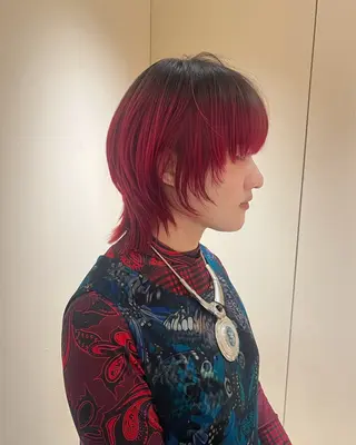 ショート カラー ナミ🩶暗髪/暖色 ❤️/透明感/縮毛のヘアスタイル