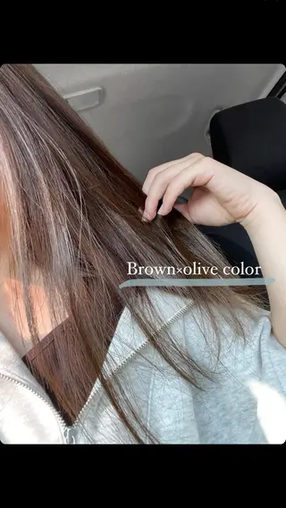 セミロング カラー 堀口 鈴花のヘアスタイル