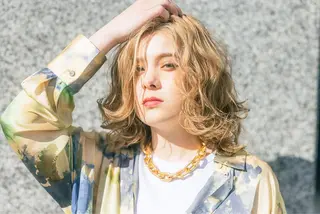 ミディアム カラー 小川 舜人のヘアスタイル