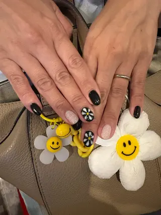 ネイル 黒須莉奈 IRYのネイルデザイン