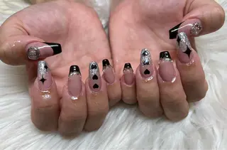 ネイル SOARE🤍 🤍のネイルデザイン
