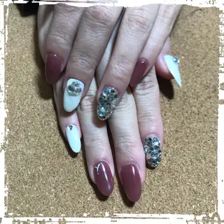 ネイル ECLAT エクラ所属・寺山 千鶴のネイルデザイン