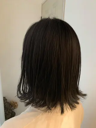 ミディアム カラー fio マナミのヘアスタイル