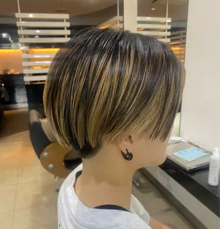 ショート ヘアアレンジ 烏山 達也のヘアスタイル