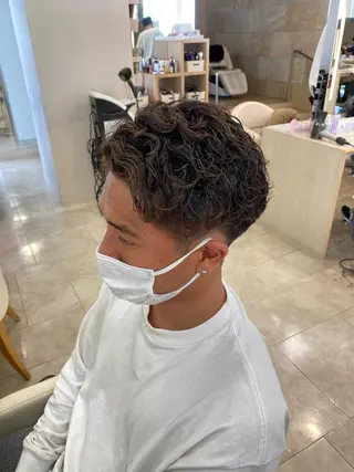 ショート パーマ メンズ 湘南/メンズパーマ/ ハイライト/ユチカのヘアスタイル