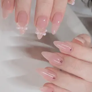 ネイル Fiore nail🪽✨のネイルデザイン