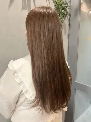 ロング カラー 井手 咲乃のヘアスタイル