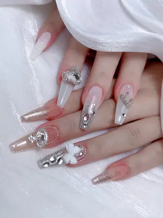 ネイル 🎀M nails✨ ビューティーのネイルデザイン