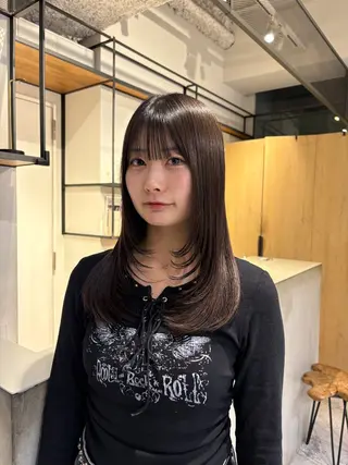 セミロング カラー FILMS 銀座店 Mikotoのヘアスタイル