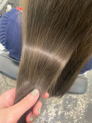 カラー サイレント美容師 アイリィのヘアスタイル