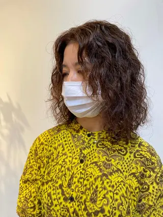 ミディアム パーマ レイヤー／似合わせ TAKUYAのヘアスタイル