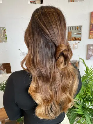 ロング カラー 🌸小掛🌸 豊橋外国人風カラーのヘアスタイル