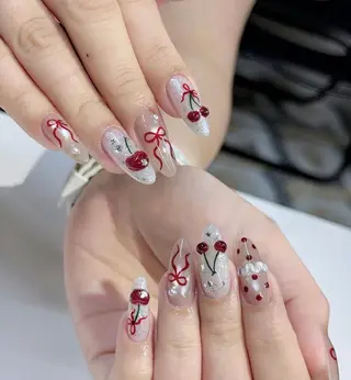 ネイル MQueen ネイルサロンのネイルデザイン