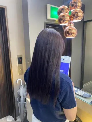 ロング カラー noa 寒色系カラーブリーチのヘアスタイル