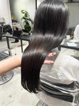 セミロング カラー 透明感/オリーブ/ グレージュ/YUKAのヘアスタイル