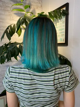 ミディアム カラー 長濱 俊のヘアスタイル