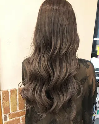 ロング カラー ハイトーン×髪質改善 KENTAのヘアスタイル