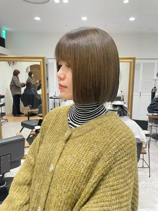ショート カラー 矯正パーマ、ベージュ ボブカット🫧のヘアスタイル