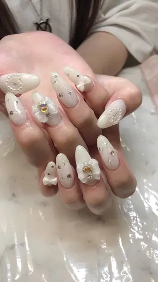 ネイル ✨アン ミユ✨のネイルデザイン