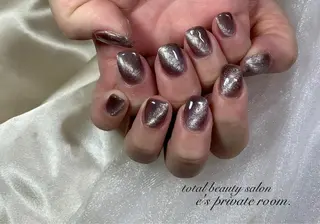 ネイル LAVISH nail salonのネイルデザイン