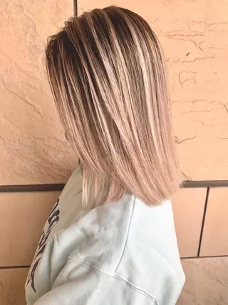 ミディアム カラー エクステ KAZUMAのヘアスタイル