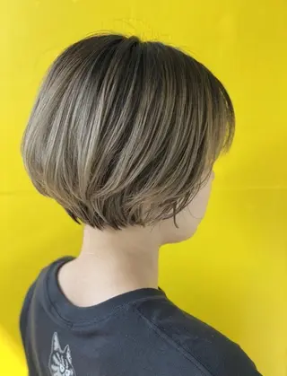 ショート カラー 杉田 健太のヘアスタイル