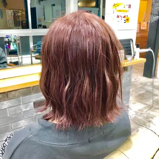 ミディアム カラー 杉山 莉香のヘアスタイル