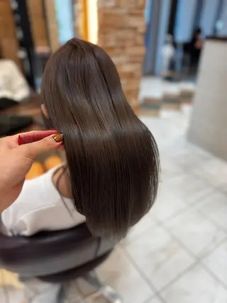 ロング ⭐️透け感カラー /齊藤容史⭐️のヘアスタイル