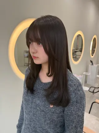 セミロング カラー 🩶 AIRA / 透明感カラー 🩶のヘアスタイル