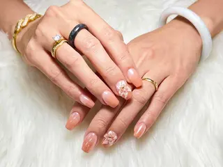 ネイル AURA NAIL🎀💅のネイルデザイン