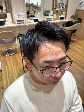 ショート メンズ 渡辺 大雅のヘアスタイル