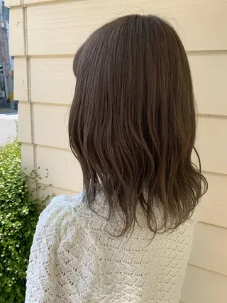 セミロング 森 桃菜のヘアスタイル