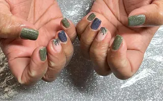 ネイル VIERU 🌈🎀💖のネイルデザイン