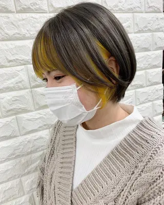 ショート カラー 薄田 珠美のヘアスタイル